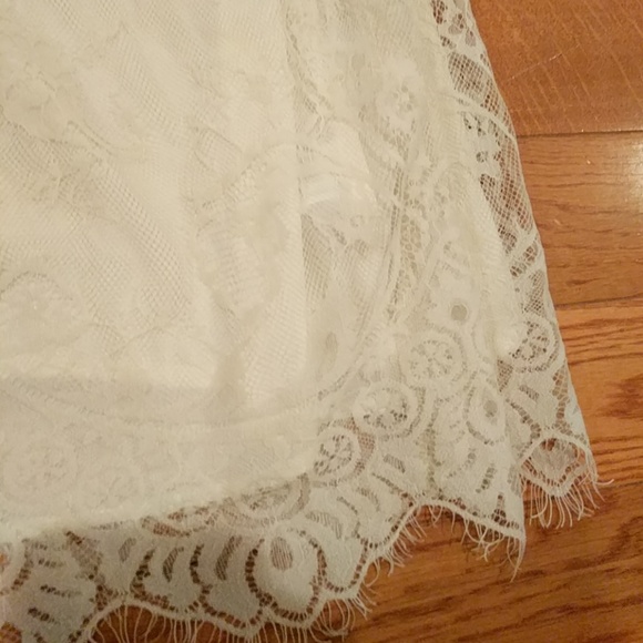 Lace top - Picture 3 of 3